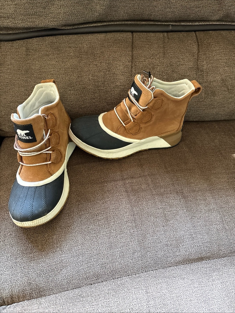 Sorel Out N About III Waterproof Duck Boots Women’s US 6.5 Brown NL4431-243 EUC